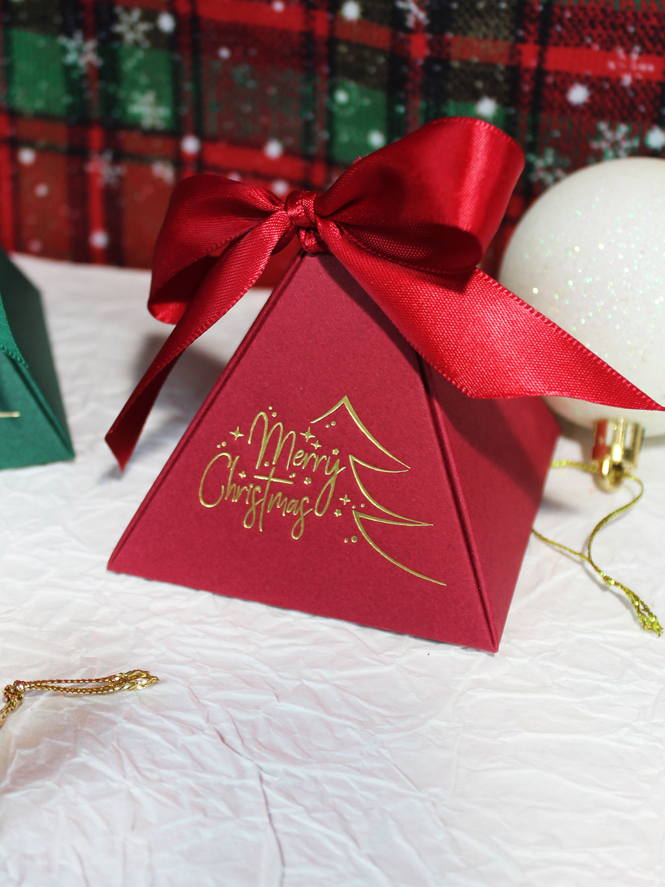 Christmas Triangle Gift Box, S - Chocolate Snack avaliação e preço