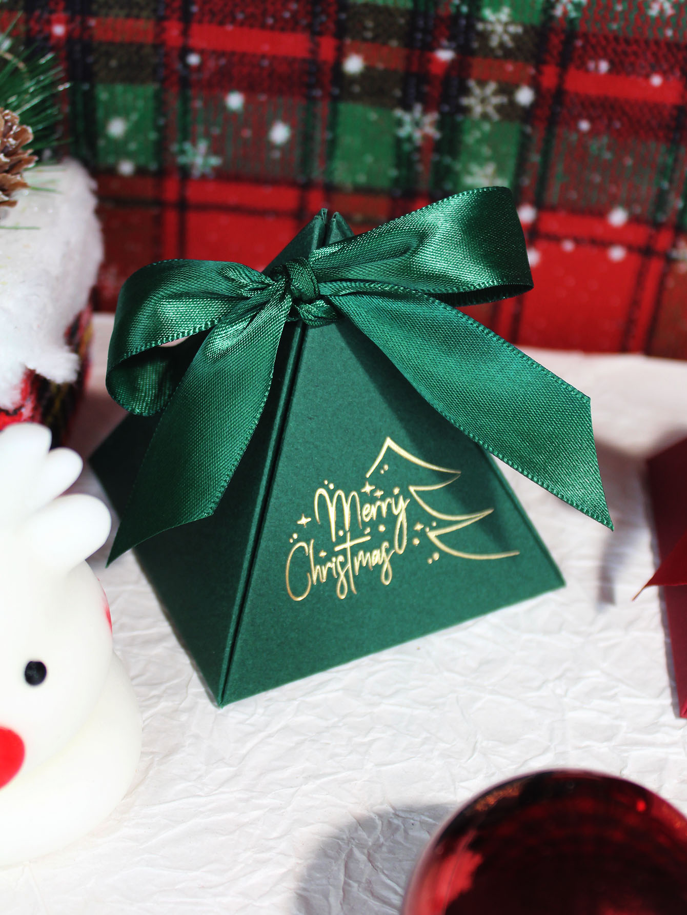 Christmas Triangle Gift Box, S - Chocolate Snack avaliação e preço